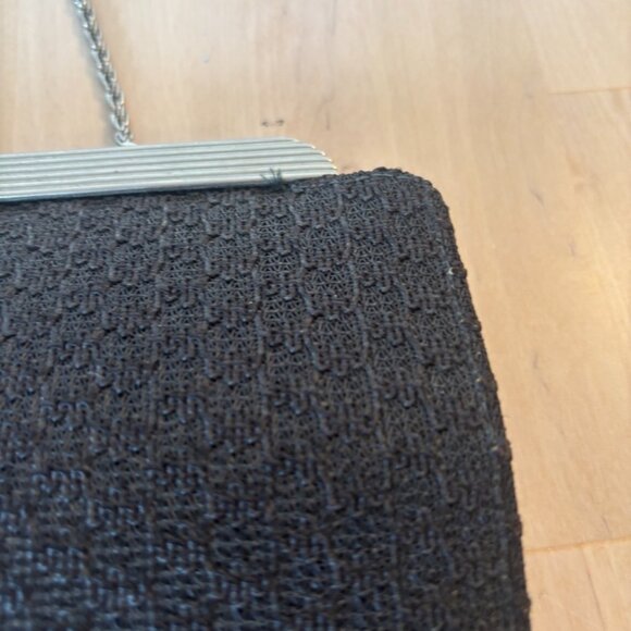 Vintage 1940s Black Clutch Purse with Silver toned frame and chain - Picture 3 of 9